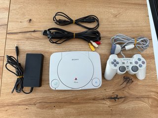 Consola Sony PS One COMPLETA