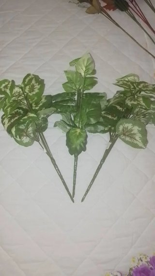 3 Ramos de Hojas Artificiales