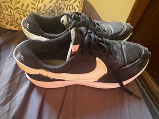 Zapatillas Nike Negras y Blancas