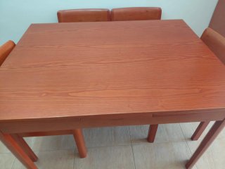 Mesa de comedor con 6 sillas