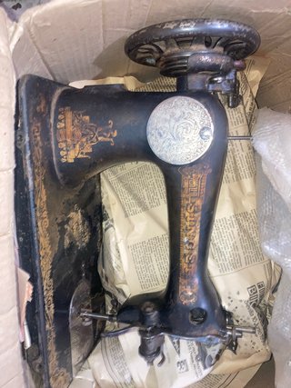 Máquina de coser Singer antigua