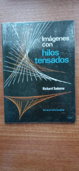 Libro Imágenes con hilos tensados