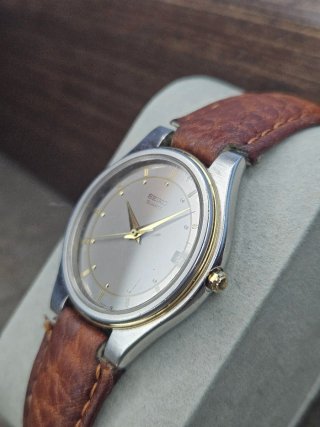 SEIKO Quartz 9022 JAPAN U Vintage