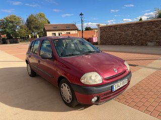 Renault Clio 2001