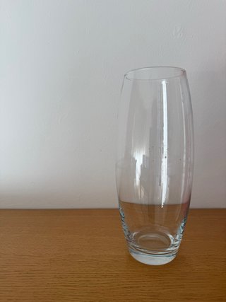 Jarrón de cristal transparente