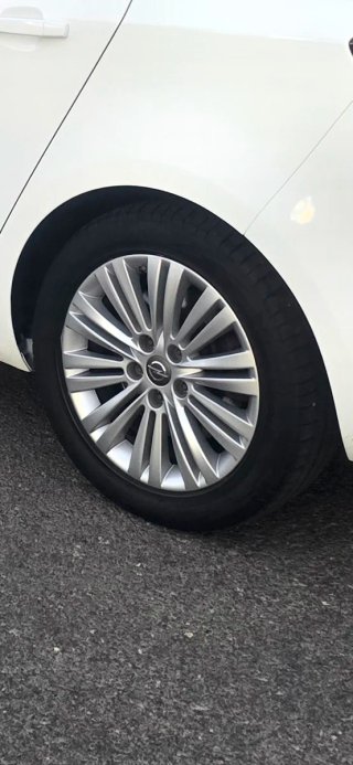 4 Llantas Opel 17 pulgadas