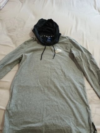 Camiseta Nike Gris y Negra Talla M