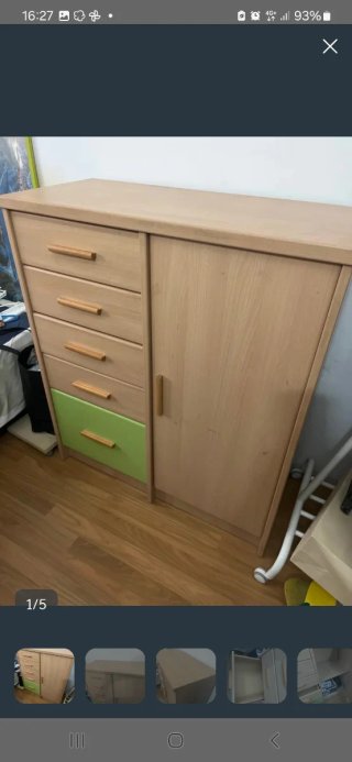 Mueble con Cajones y Puerta