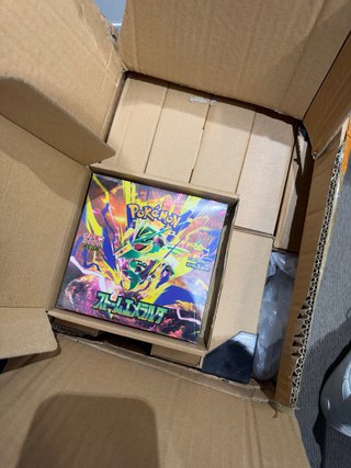 Caja Pokémon Mega Storm Emerald