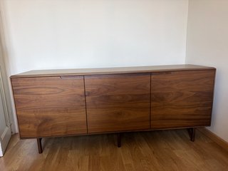 Aparador de Madera Acabado Nogal