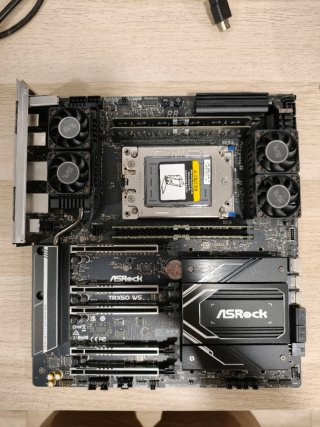 Placa Base ASRock TRX50 WS + 64GB RAM DDR5 ECC REG
