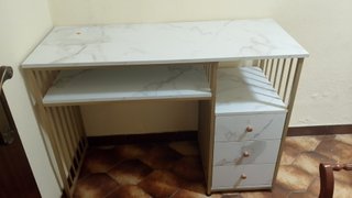 Mesa de Manicura con Cajonera