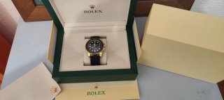 Reloj con estuche