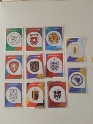 CROMOS ESCUDOS FÚTBOL PANINI MUNDIAL 2026