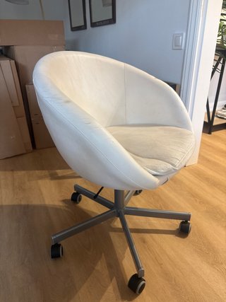 Silla de escritorio redonda IKEA blanca