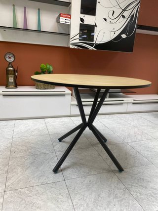 Mesa Redonda Estilo Roble y Metal