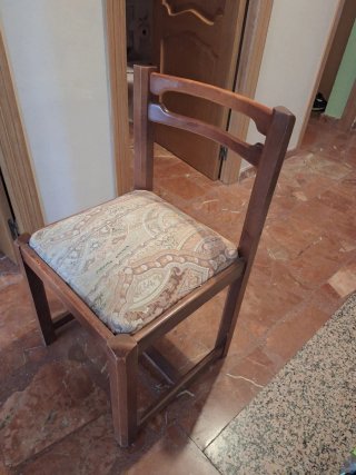 Set de 5 sillas de comedor clásicas