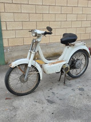 Muy antiguo Vespino L moped