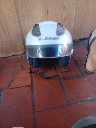 Casco de Moto LS2 Blanco entrega en persona