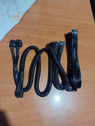 Cables PCIe 5.0 para Tarjeta Gráfica