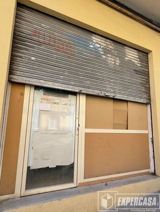Local comercial en venta en Benicalap en Valencia