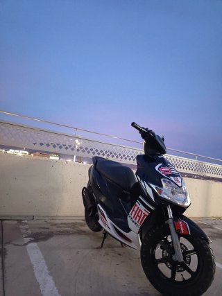 Yamaha Jog RR