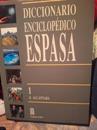 Se vende 30 Diccionario Enciclopedico España Calpe