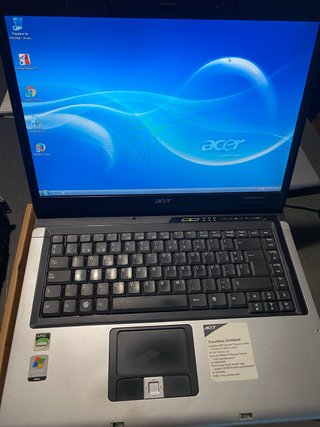 Portátil Acer TravelMate S210