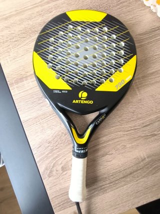 Pala de Pádel Artengo 730 + funda de pala