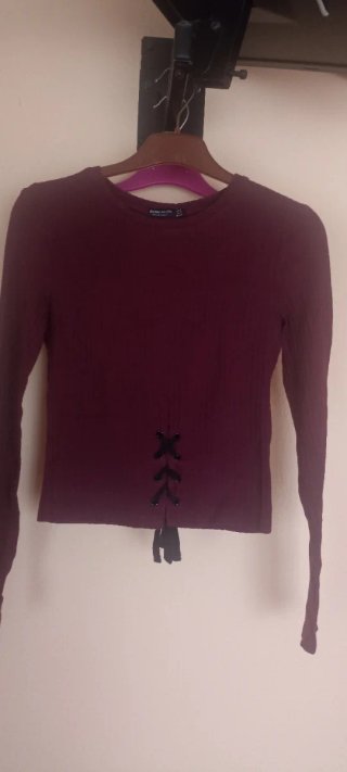 Camiseta Bershka Granate Canalé Talla S