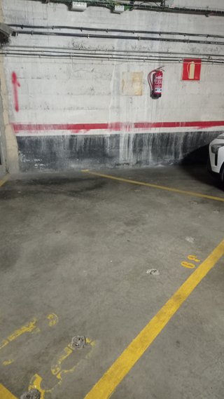 Plaza garaje moto