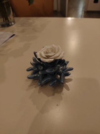 Decorazione in ceramica