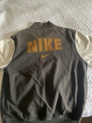 Chándal Nike Marrón y Beige