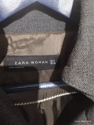 Abrigo de lana Zara Woman negro