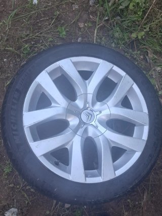 Rueda Citroën con Neumático Michelin