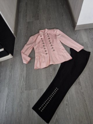 Conjunto mujer chaqueta y pantalón