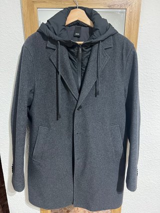 Abrigo de paño gris con capucha Mango