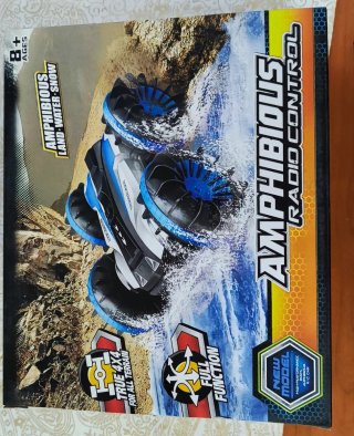 Coche Anfibio Teledirigido 4x4