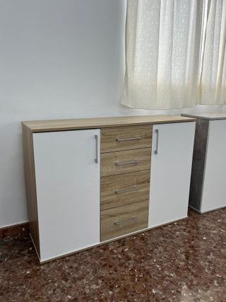 Oferta aparador con 2 puertas y 4 cajones