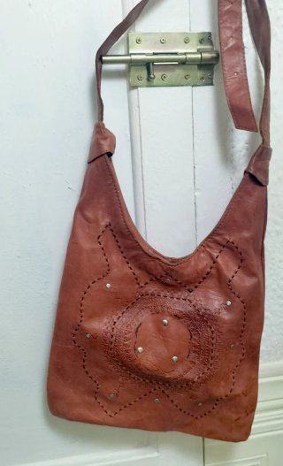 Bolso boho de Cuero Artesanal