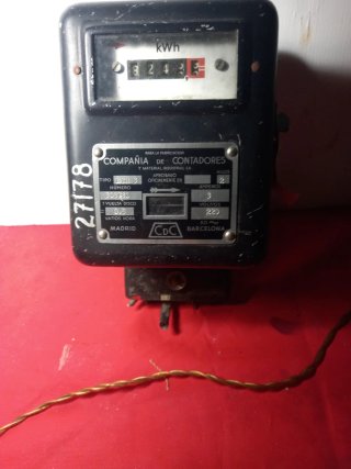 Contador Eléctrico Antiguo Año 1981