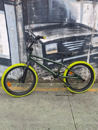 BMX Btwin Wipe 500 20 pulgadas