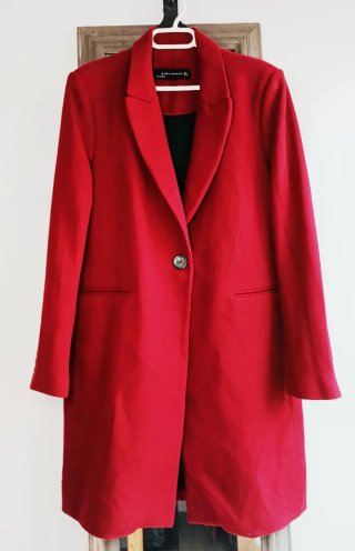 Abrigo Rojo Zara