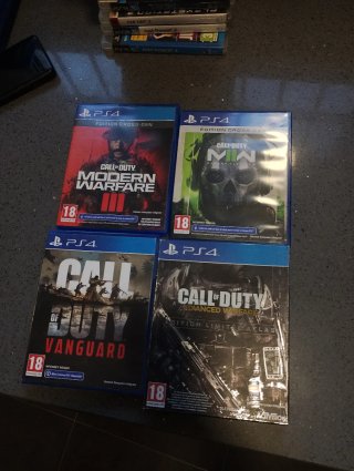 Lote 4 Juegos PS4 Call of Duty