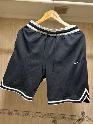 Pantalones cortos Nike Dri-Fit DNA negros talla S