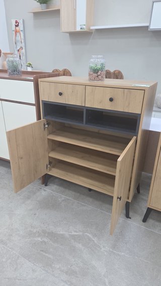 Zapatero de madera con cajones