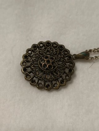Collar Largo con Colgante Circular