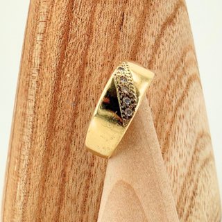 Anillo Circonitas Oro 18K; Talla 15; 3,58g.