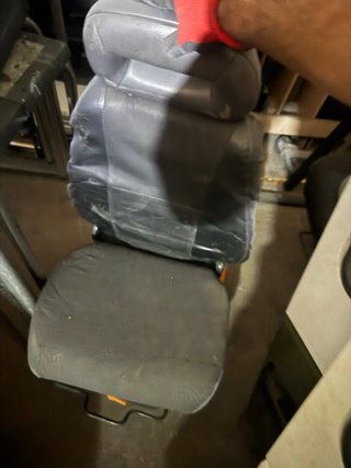 Asiento Nissan Atleon con suspensión neumática
