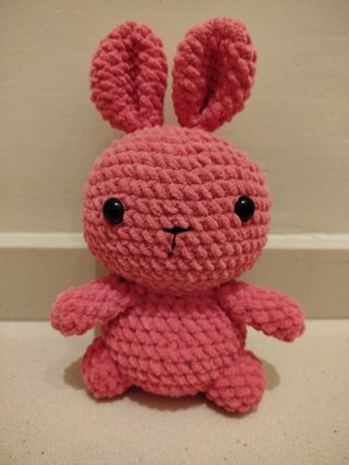 Conejito Amigurumi Rosa Hecho a Mano